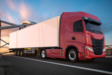 SEMI-TRAILER TRACKING SOLUTION WITH TAT100