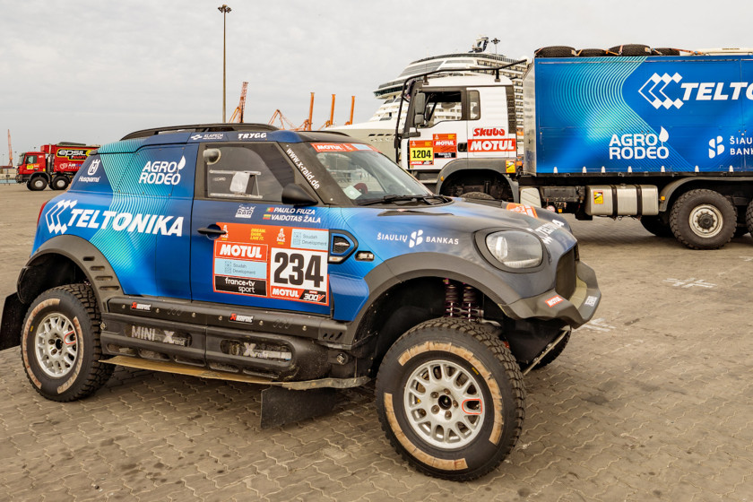 teltonika-telematics-gps-devices-in-the-2022-dakar-rally-news-articles-banner-1920x1280.jpg